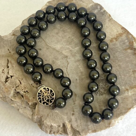 Sterling Silver 925 Knotted Single Strand 8MM Round Green Pearl Necklace 17" - Picture 4 of 16